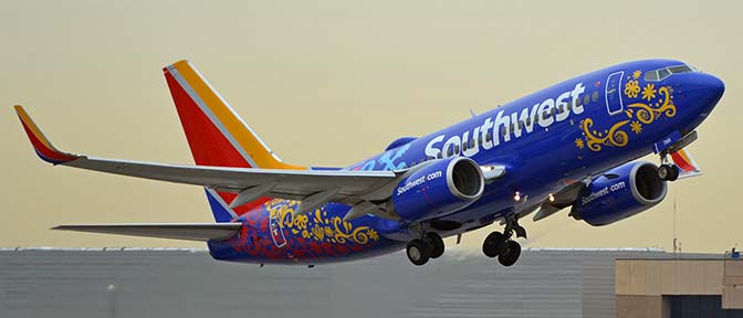 Southwest 737-7L9 N7816B Coco, Phoenix Sky Harbor, November 30, 2017